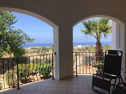 Villa Green Palace, Private Pool, Sea & Mountain Views , Spacious & Be