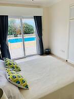 Villa Green Palace, Private Pool, Sea & Mountain Views , Spacious & Be