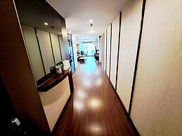 6C - 2 Bedroom Downtown Apartment With Shared Pool