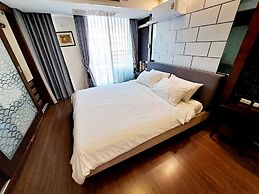 6C - 2 Bedroom Downtown Apartment With Shared Pool