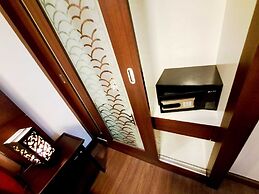 6C - 2 Bedroom Downtown Apartment With Shared Pool