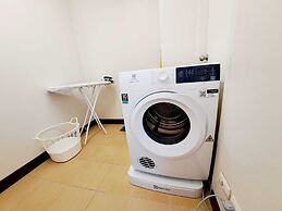 6C - 2 Bedroom Downtown Apartment With Shared Pool