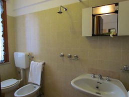 Studio With Shared Pool-beahost
