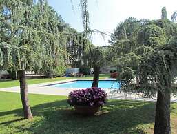 Studio With Shared Pool-beahost