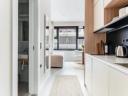 Sanders Port - Neat Studio Near Piraeus Port