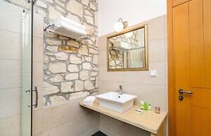 Villa Ilios - Delightful 2 Bedroom Stone House