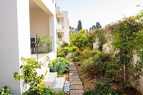 Lilium Apartment