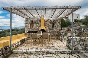 The Hillside Villas, Stunning Views & Private Pool