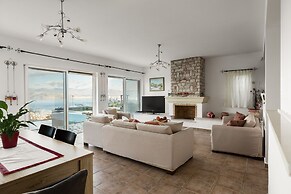 The Hillside Villas, Stunning Views & Private Pool