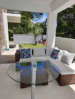 SUN AND SEA House