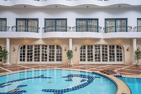 Azal Pyramids Hotel