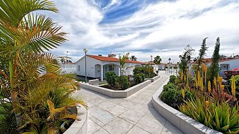 Bungalows Adonis