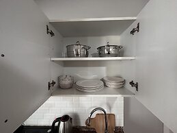 Asparagus Hotel Suits Old City