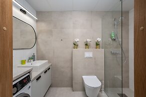 CITYGATE APARTMENT WITH SUN BALCONY