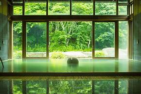 KARUIZAWA FOREST SEASONS