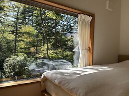 KARUIZAWA FOREST SEASONS