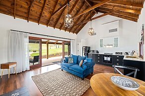 Grandview Accommodation - Hideaway Huts