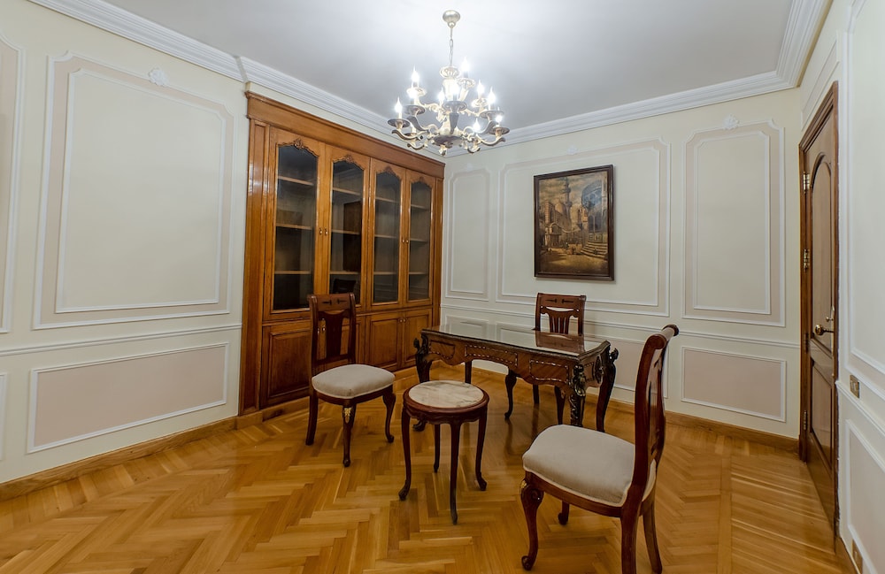 VESTA - Heliopolis Residence