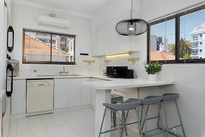 Alexander Road 7B