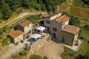 Podere del Ciacchi Among Tuscany Greenery