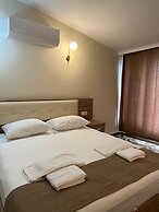 Era Holiday Hotel