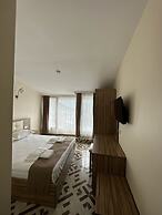 Era Holiday Hotel
