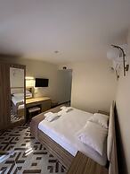 Era Holiday Hotel