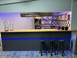 Era Holiday Hotel