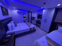 Rich Hotel