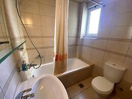 Impeccable Apt Sleeps 5 in Heraklion