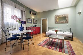 Black Star Suites