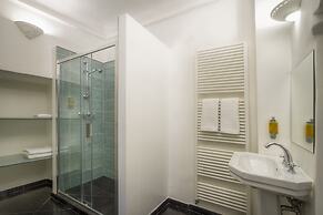 Black Star Suites