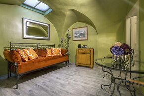 Black Star Suites