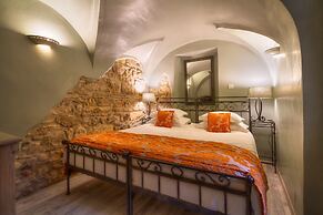 Black Star Suites