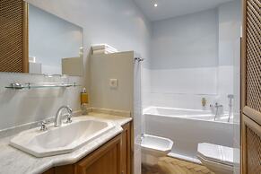 Black Star Suites