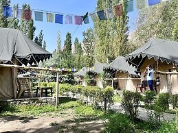 Tongspon Camp