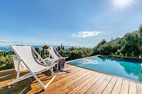 White Pearl Premium Villa Corfu