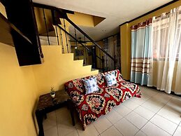 Casa Talisay Sleeps 6 With Garage