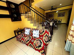 Casa Talisay Sleeps 6 With Garage