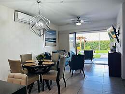 Palmilla Apartments