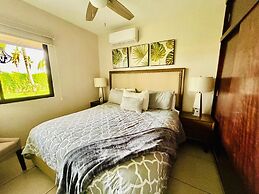 Palmilla Apartments