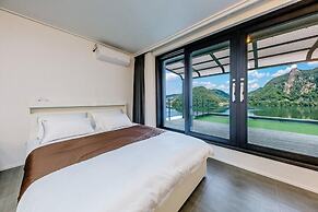Rabbit Star Pension