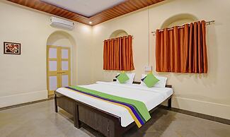 Treebo Cecil Resort Matheran With Swimming Pool