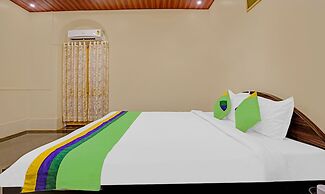 Treebo Cecil Resort Matheran With Swimming Pool