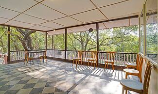 Treebo Cecil Resort Matheran With Swimming Pool
