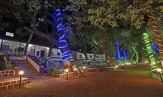 Treebo Cecil Resort Matheran With Swimming Pool