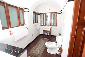 Samarkand House