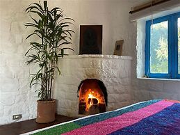 Samarkand House