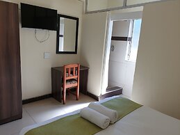 hotel cube