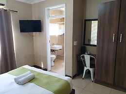 hotel cube
